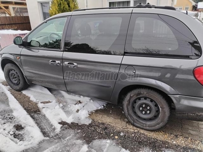 CHRYSLER VOYAGER 2.5 CRD SE (7 személyes )