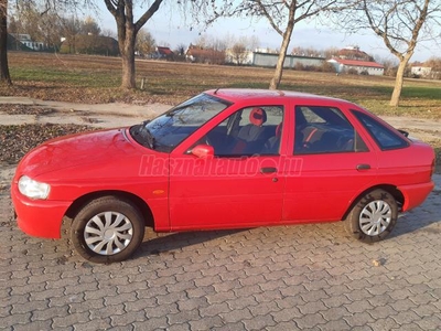 FORD ESCORT 1.3 Club