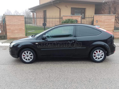 FORD FOCUS 1.4 Trend