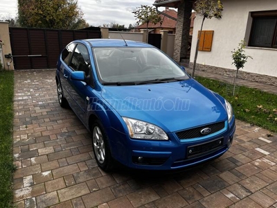 FORD FOCUS 1.6 Collection