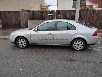 FORD MONDEO 2.0 Ghia