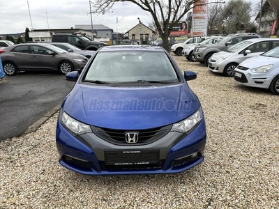 HONDA CIVIC 1.8 Sport KAMERA-ÜLÉSFŰTÉS-TEMPOPMAT-SZERVIZKÖNYV