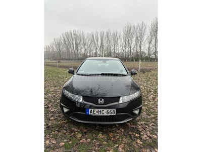 HONDA CIVIC 1.8 Sport Special Edition 50 éves kiadás. sérülésmentes. garázsban tartott