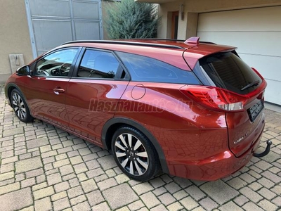 HONDA CIVIC Tourer 1.6 i-DTEC Elegance EURO6 KITŰNŐ ÁLLAPOT. TEMPOMAT.RADAR.VONÓHOROG.ÜLÉSFŰTÉS