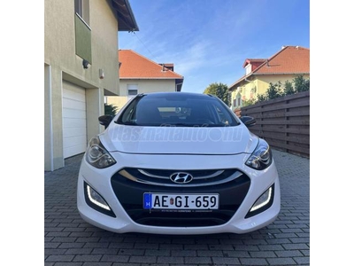 HYUNDAI I30 1.6 CRDi LP Comfort (Automata)