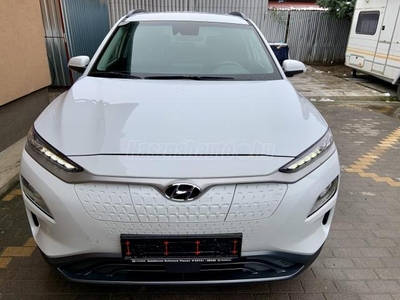 HYUNDAI KONA EV 39kWh Comfort 52000Km!Garanciális!Végig vezetett szervízkönyv!Navi!Krell zene!Friss szervíz!