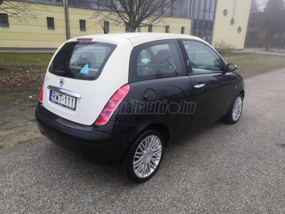 LANCIA YPSILON 1.4 Platino