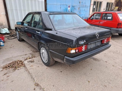 MERCEDES-BENZ 190 E