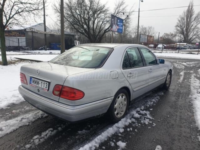 MERCEDES-BENZ E 200 Elegance nagyon szepallapotban