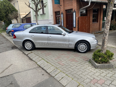 MERCEDES-BENZ E 200 Kompressor Elegance