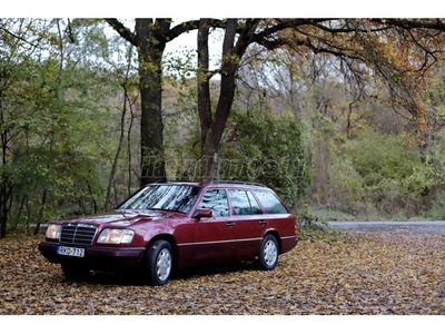 MERCEDES-BENZ E 220 T