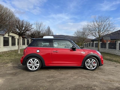 MINI COOPER 2.0 JohnWorks (Automata)