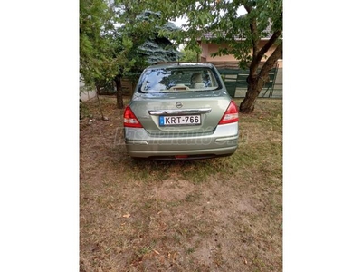 NISSAN TIIDA 1.8 Acenta