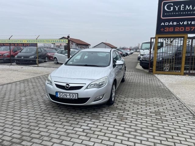 OPEL ASTRA J 1.4 Selection