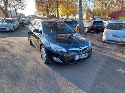 OPEL ASTRA J Sports Tourer 1.7 CDTI Selection KITŰNŐ ÁLLAPOT-226.000 KM!!!