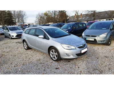 OPEL ASTRA J Sports Tourer 1.7 CDTI Sport SZ-KÖNYV!TEMPOMAT!P-RADAR!!