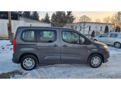 OPEL COMBO Life 1.2 T Enjoy (7 személyes )