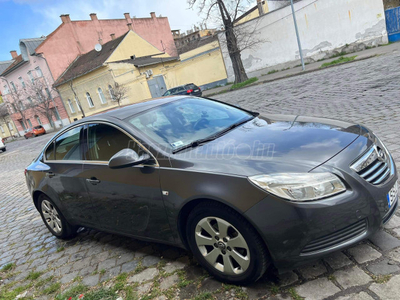 OPEL INSIGNIA 2.0 T Active AWD