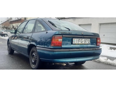 OPEL VECTRA A 1.8 GL 2-dik tulajdonostól. vonóhoroggal