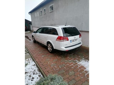 OPEL VECTRA C 1.9 CDTI Cosmo