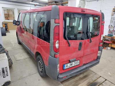 OPEL VIVARO 9 személyes hosszú változat