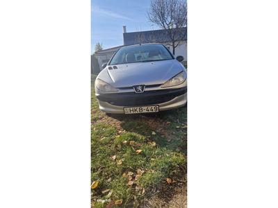 PEUGEOT 206 1.1 Presence