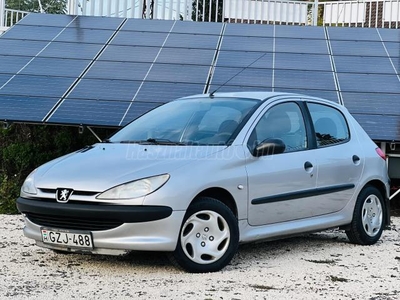 PEUGEOT 206 1.4 Color Line