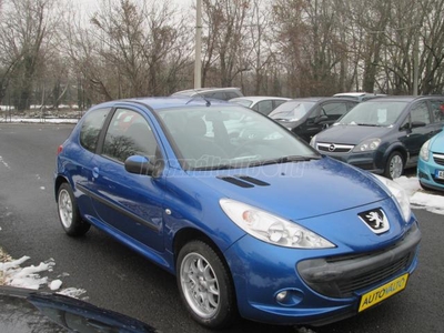 PEUGEOT 206+ 1.4 Trendy 78 E KM!