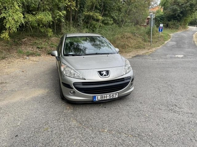 PEUGEOT 207 1.4 16V Trendy