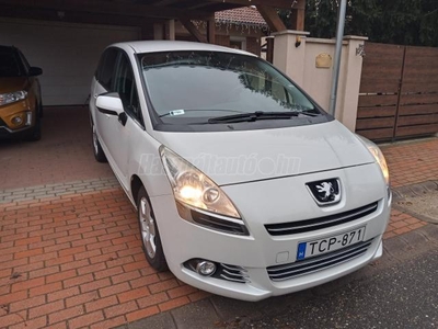 PEUGEOT 5008 2.0 HDi Premium