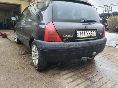 RENAULT CLIO 1.4 16V SI