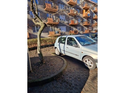 RENAULT CLIO 1.4 16V Tech Run