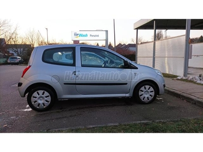 RENAULT TWINGO 1.2 16V Voyage