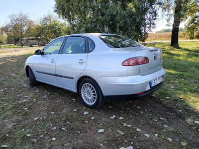 SEAT CORDOBA 1.4 Gold