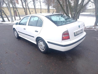 SKODA OCTAVIA 1.6 GLX