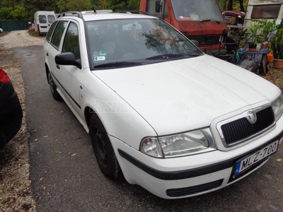 SKODA OCTAVIA Combi 1.4 Classic Plus