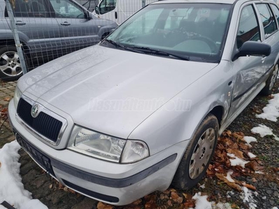 SKODA OCTAVIA Combi 1.6 Classic