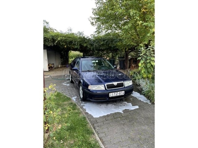 SKODA OCTAVIA Combi 1.8 Turbo Elegance