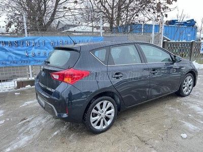 TOYOTA AURIS 1.8 HSD Active (Automata) FOGLALÓZVA! 2013 - smart kulcs - kamera - első/hátsó radar - ülésfűtés