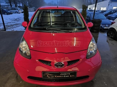 TOYOTA AYGO 1.0 Plusz AC 1.Tulajdonos! Gyárifény! Friss szervíz! Ülésfűtés!