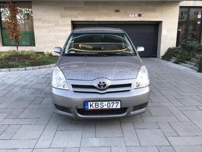 TOYOTA COROLLA VERSO 2.2 D-4D Linea Sol 7 személyes