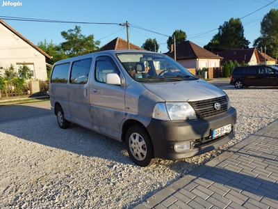 Toyota HI-ACE