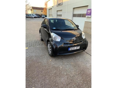 TOYOTA IQ 1.0 Eco