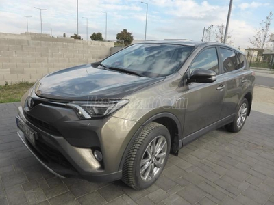 TOYOTA RAV 4 Rav4 2.5 Hybrid Trend e-CVT XA4 (EU. M)