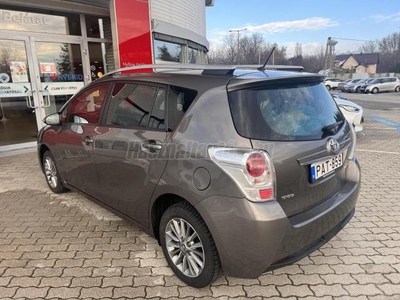 TOYOTA VERSO 1.8 Active TSS Mo.-i. Téli-Nyári gumi !