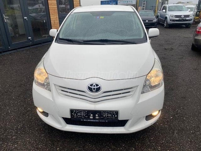 TOYOTA VERSO 2.0 D-4D Luna 154.000 ORGINAL KM!