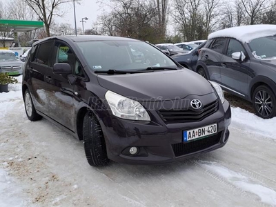 TOYOTA VERSO 2.0 D-4D Premium Navi 1 ÉV GARANCIA! FRISS MŰSZAKI!