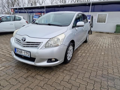 TOYOTA VERSO 2.0 D-4D Style