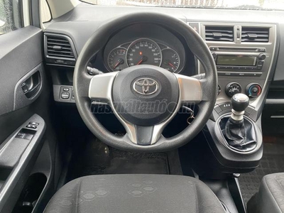 TOYOTA VERSO-S Verso S 1.33 VVT-i Club / 114eKm!/ Rendszeresen karbantartott!/ Szervizkönyv!/