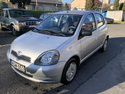 TOYOTA YARIS 1.3 Linea Sol